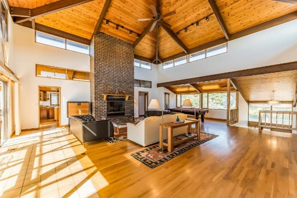 Crown of the Coast image 17