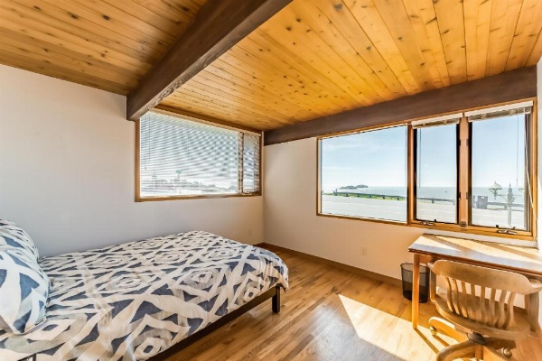 Crown of the Coast image 24